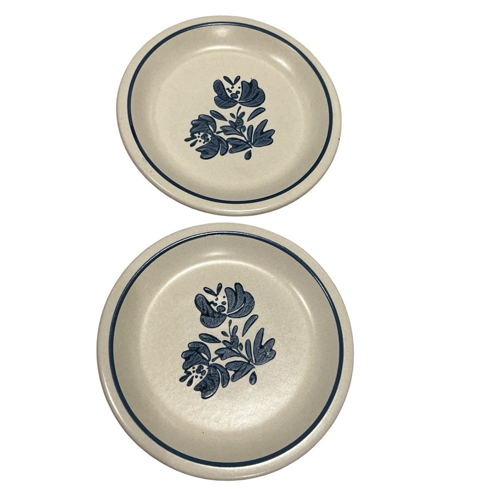 Set‎ of 2 Vintage Pfaltzgraff Yorktowne 6 3/4" Stoneware Salad Plates